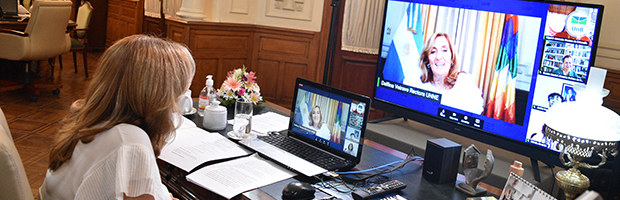 Encuentro virtual “La academia y el poder de ser mujer”